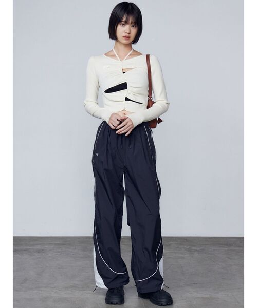 EMODA（エモダ）の「ナイロンラインパンツ（その他パンツ・レディース・アイボリー/ブラック/ネイビー・FREE）」の8枚目の写真