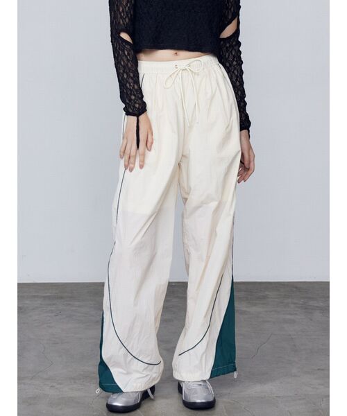 EMODA（エモダ）の「ナイロンラインパンツ（その他パンツ・レディース・アイボリー/ブラック/ネイビー・FREE）」の10枚目の写真