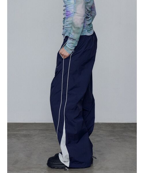 EMODA（エモダ）の「ナイロンラインパンツ（その他パンツ・レディース・アイボリー/ブラック/ネイビー・FREE）」の17枚目の写真