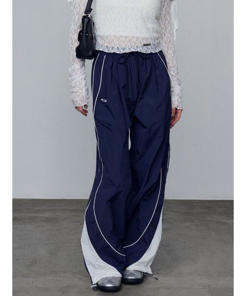 EMODA（エモダ）の「ナイロンラインパンツ（その他パンツ・レディース・アイボリー/ブラック/ネイビー・FREE）」の21枚目の写真