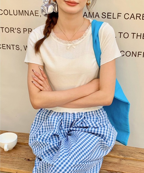 レーストリムプリーツトップス セール】リボン刺繍レーストリムトップス（Tシャツ/カットソー