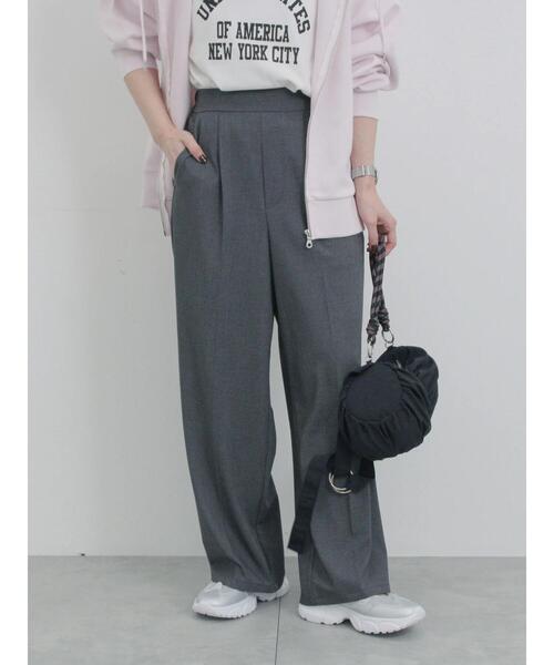 Samansa Mos2 blue（サマンサモスモスブルー）の「タックストレート