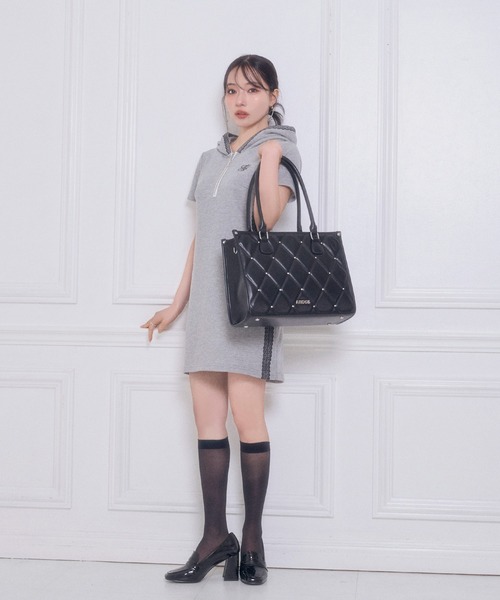 ANDGEEBEE（アンジービー）の「ビジューキルティングトートバッグ（トートバッグ・レディース・ブラック/アイボリー・FREE）」の6枚目の写真