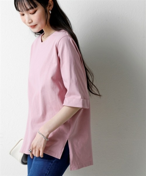 nissen(ニッセン)の「綿100%バスク折り返し袖Ⅴネックトップス(UVカット)<大きいサイズ有>(Tシャツ/カットソー・レディース・オフホワイト/ブラック/ベージュ/グリーン/ダークグレー/ピンク/ブルー・L~LL/3L~4L/S~M)」の17枚目の写真