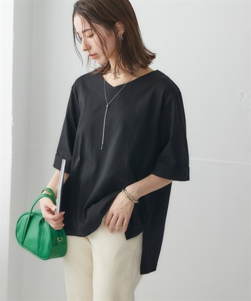 nissen(ニッセン)の「綿100%バスク折り返し袖Ⅴネックトップス(UVカット)<大きいサイズ有>(Tシャツ/カットソー・レディース・オフホワイト/ブラック/ベージュ/グリーン/ダークグレー/ピンク/ブルー・L~LL/3L~4L/S~M)」の10枚目の写真
