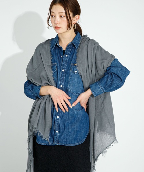 URBAN RESEARCH Sonny Label（アーバンリサーチサニーレーベル）の「イタリア製なめらかレーヨンストール（ストール/ショール・レディース・ミント/ライトベージュ/ピンク系その他/グレー・ONE）」の2枚目の写真