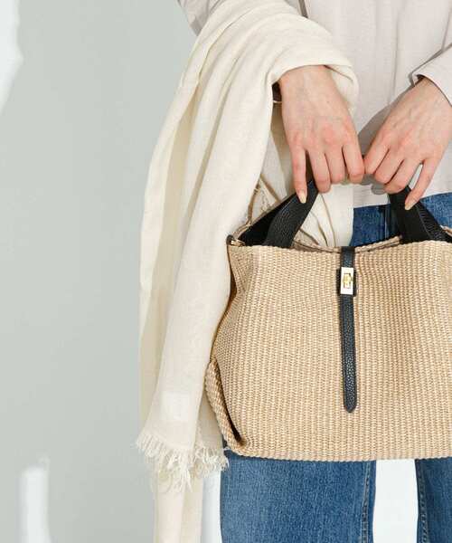 URBAN RESEARCH Sonny Label（アーバンリサーチサニーレーベル）の「イタリア製なめらかレーヨンストール（ストール/ショール・レディース・ミント/ライトベージュ/ピンク系その他/グレー・ONE）」の13枚目の写真