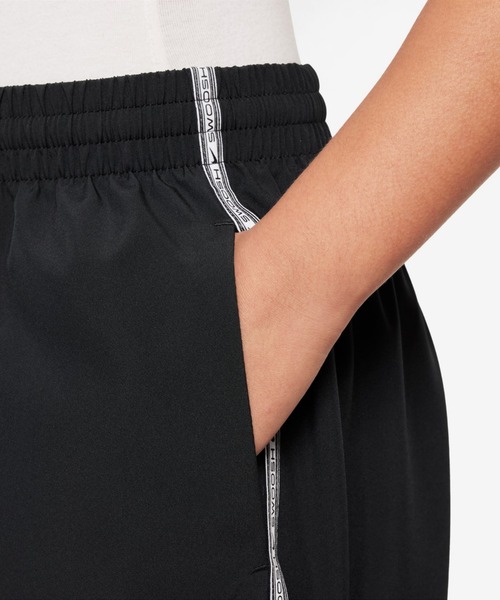 NIKE(ナイキ)の「ナイキ マルチ ジュニア (ボーイズ) Dri-FIT ウーブン ショートパンツ / Nike Multi Big Kids' (Boys') Dri-FIT Woven Shorts HJ3801-010 Black(その他パンツ・キッズ・ブラック・160/140/150/130)」の4枚目の写真