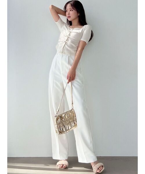 RESEXXY（リゼクシー）の「センタータックショートスリーブトップス（Tシャツ/カットソー・レディース・ホワイト/レッド/ライトグレー・FREE）」の4枚目の写真