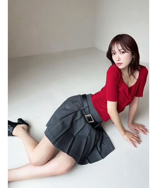 RESEXXY（リゼクシー）の「センタータックショートスリーブトップス（Tシャツ/カットソー・レディース・ホワイト/レッド/ライトグレー・FREE）」の6枚目の写真