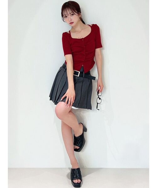 RESEXXY（リゼクシー）の「センタータックショートスリーブトップス（Tシャツ/カットソー・レディース・ホワイト/レッド/ライトグレー・FREE）」の10枚目の写真