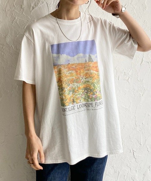 She's Closet(シーズクローゼット)の「オーバーサイズ半袖ロゴフォトプリントTシャツ(Tシャツ/カットソー・レディース・ブラック系その他2/ホワイト系その他/ホワイト系その他2/ブラック系その他/ブラック/ホワイト・FREE)」の2枚目の写真