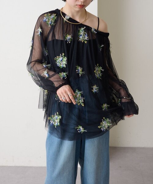 【Omekashi】オメカシ新品タグ付き刺繍チュニックブルー Omekashi】オメカシ新品タグ付き刺繍チュニックブルー - メルカリ