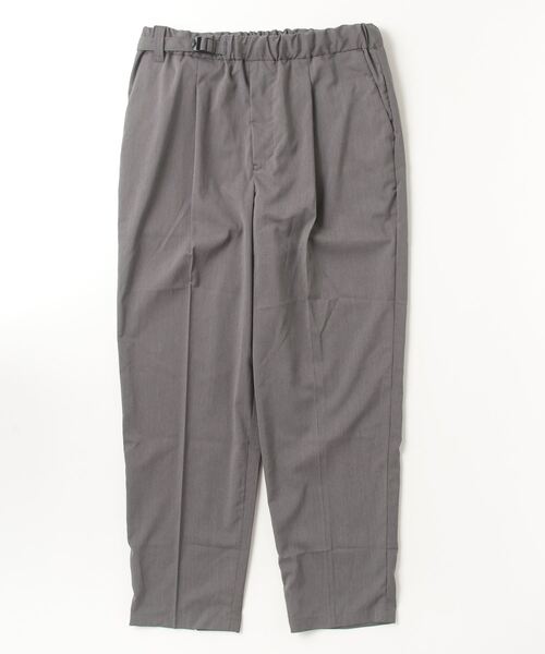 White Mountaineering Wardrobe(ホワイトマウンテニアリング ワードローブ)の「1TUCK BELTED PANTS(スラックス・メンズ・ネイビー/ブラック/グレー・1/000)」の1枚目の写真