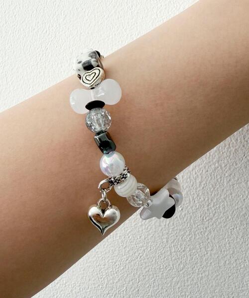 WEGO（ウィゴー）の「WEGO/ビーズチャームブレス（ブレスレット・レディース・ブラック/オフホワイト/ライトピンク・FREE）」の3枚目の写真