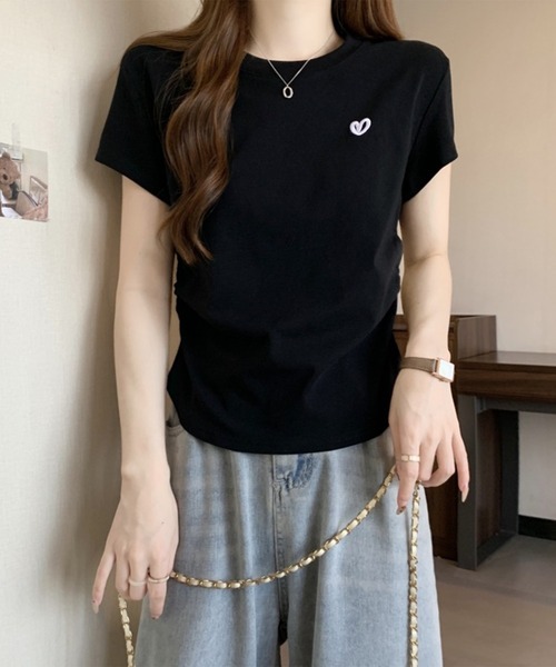 Lace Ladies(レースレディース)の「ハート刺繍 シャーリング クルーネック 半袖 Tシャツ(Tシャツ/カットソー・レディース・ホワイト/グレー/ブラック・M/XL)」の7枚目の写真