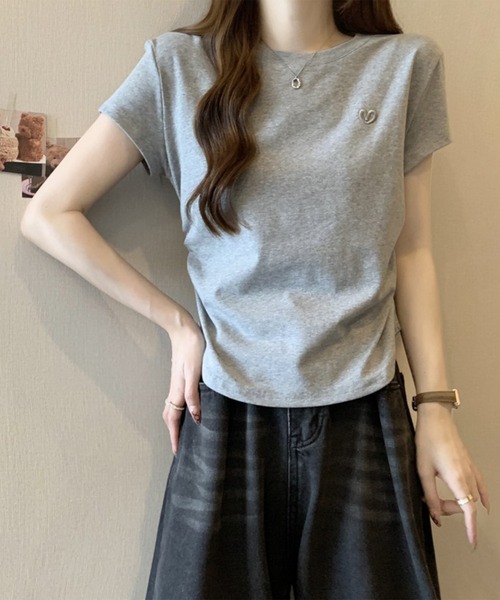 Lace Ladies(レースレディース)の「ハート刺繍 シャーリング クルーネック 半袖 Tシャツ(Tシャツ/カットソー・レディース・ホワイト/グレー/ブラック・M/XL)」の10枚目の写真