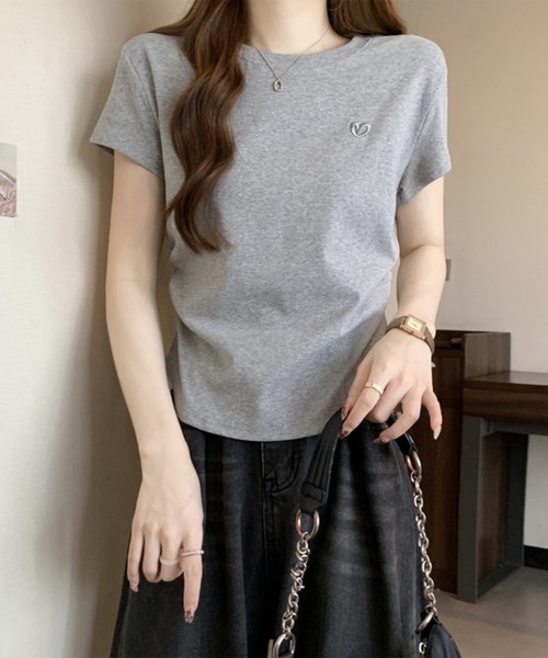 Lace Ladies(レースレディース)の「ハート刺繍 シャーリング クルーネック 半袖 Tシャツ(Tシャツ/カットソー・レディース・ホワイト/グレー/ブラック・M/XL)」の11枚目の写真