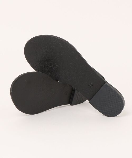 NICOLAS LAINAS（ニコラスライナス）の「【NICOLAS LAINAS】フラットトングサンダル（サンダル・レディース・ブラック/シルバー系/ブラック×ゴールド・36/37/38）」の5枚目の写真