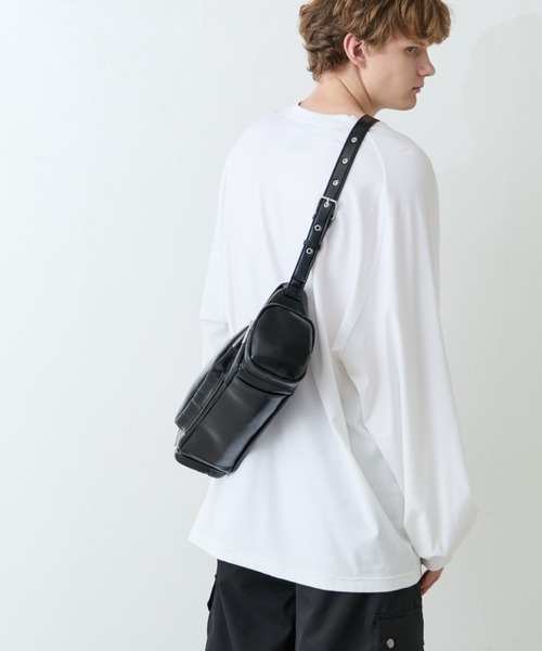 Lui's(ルイス)の「【Neucon/ニューコン】マルチポケットレザーショルダーバッグ(ショルダーバッグ・メンズ・グリーン/ブラック・FREE)」の16枚目の写真