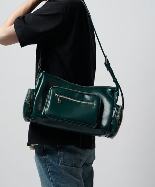 Lui's(ルイス)の「【Neucon/ニューコン】マルチポケットレザーショルダーバッグ(ショルダーバッグ・メンズ・グリーン/ブラック・FREE)」の19枚目の写真