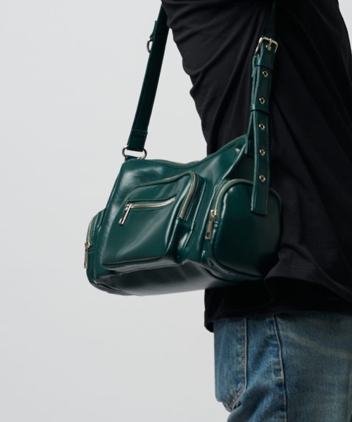 Lui's(ルイス)の「【Neucon/ニューコン】マルチポケットレザーショルダーバッグ(ショルダーバッグ・メンズ・グリーン/ブラック・FREE)」の20枚目の写真
