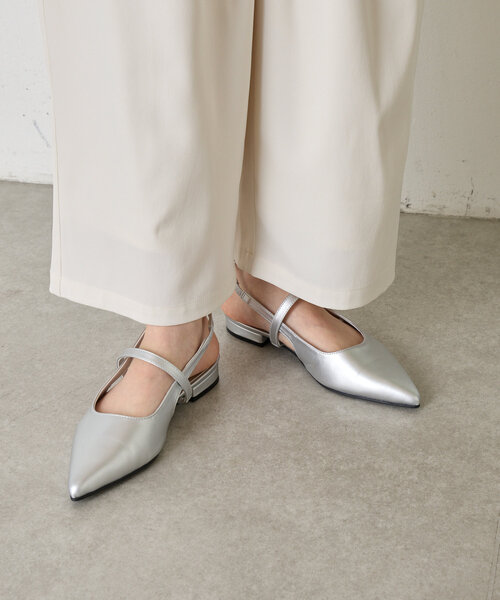 Jena espace merveilleux（ジェナ　エスパスメルヴェイユ）の「スリングバックパンプス（パンプス・レディース・ブラック/シルバー・LARGE/MEDIUM）」の5枚目の写真