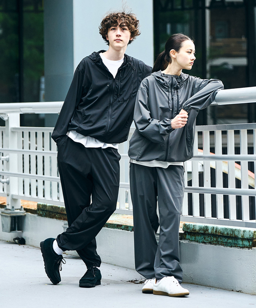 417 EDIFICE（フォーワンセブンエディフィス）の「《追加》"超冷感" UVCUT Freezetec パーカー（パーカー・メンズ・ベージュ/ブラック/チャコールグレー・SMALL/MEDIUM/LARGE）」の6枚目の写真