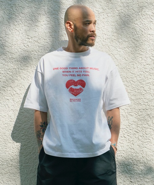BACANCES ALL INCLUSIVE（バカンサスオールインクルーシブ）の「BC S/S T [NO PAIN]（Tシャツ/カットソー・メンズ・ホワイト/ネイビー・XL/L）」の2枚目の写真