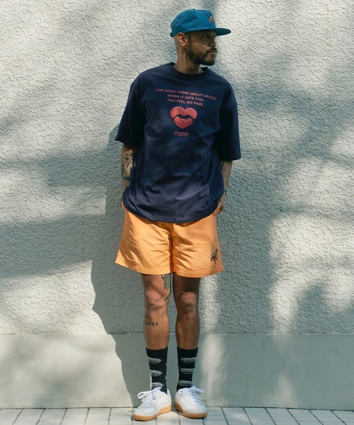 BACANCES ALL INCLUSIVE（バカンサスオールインクルーシブ）の「BC S/S T [NO PAIN]（Tシャツ/カットソー・メンズ・ホワイト/ネイビー・XL/L）」の6枚目の写真