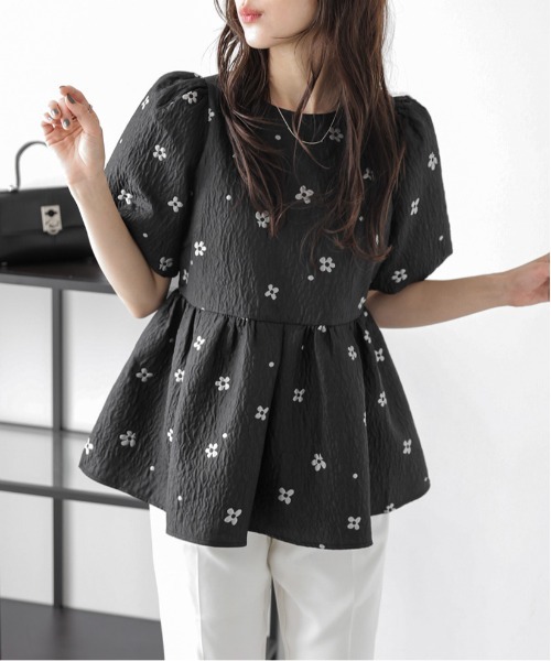 SUGAR BISKET(シュガービスケット)の「フラワージャガードペプラムトップス(Tシャツ/カットソー・レディース・ブラック/アイボリー・フリー)」の14枚目の写真