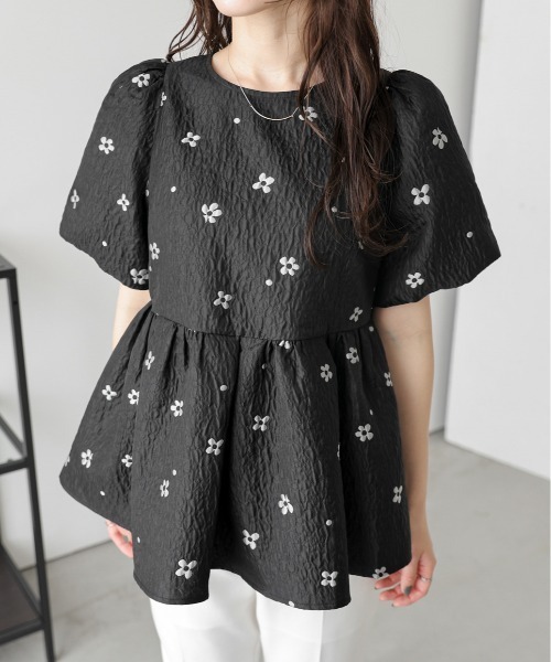 SUGAR BISKET(シュガービスケット)の「フラワージャガードペプラムトップス(Tシャツ/カットソー・レディース・ブラック/アイボリー・フリー)」の15枚目の写真