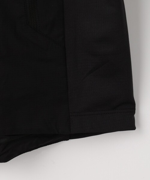FREAK'S STORE（フリークスストア）の「ARC'TERYX/アークテリクス Atom Lightweight Hoody Women's/アトム ライトウェイト フーディー ウィメンズ（ナイロンジャケット・レディース・ブラック・LARGE）」の10枚目の写真