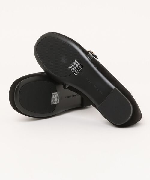 CHARLES & KEITH(チャールズ & キース)の「フェイクスエード バックルストラップローファー(ローファー・レディース・ブラック系その他2/マルチ・25.5cm/25cm/24.5cm/23.5cm/23cm/22.5cm)」の5枚目の写真