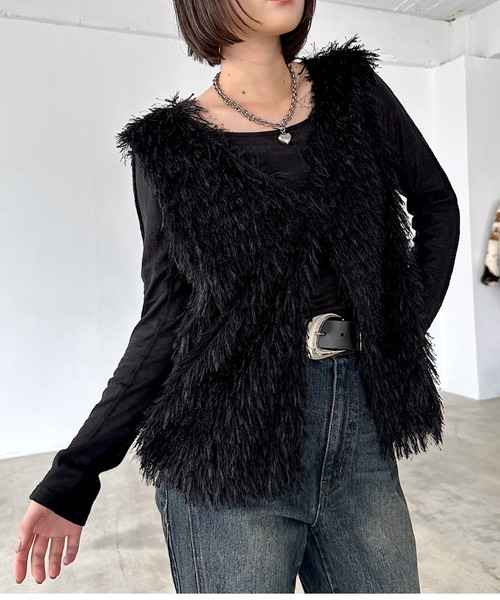 PAGEBOY（ページボーイ）の「フェザーファーベスト（ベスト・レディース・ブラック/オフホワイト/モカ・FREE）」の3枚目の写真