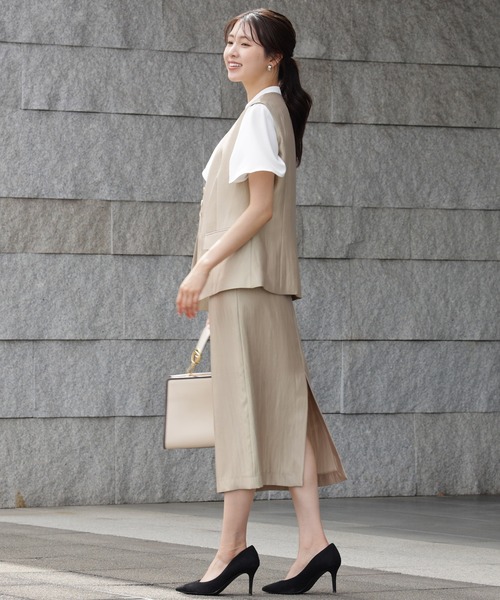 DRESS PLUS(ドレスプラス)の「光沢感のあるタイトシルエットのスカート(スカート・レディース・ブラック/ベージュ/シャンパン・M/L)」の11枚目の写真