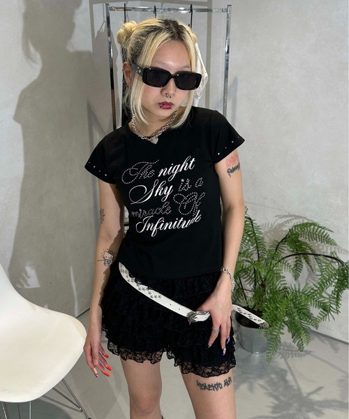 sedacle girl(セダクルガール)の「スタッズストーンロゴT(Tシャツ/カットソー・レディース・オフホワイト/ブラック/ボルドー・SMALL/MEDIUM)」の15枚目の写真