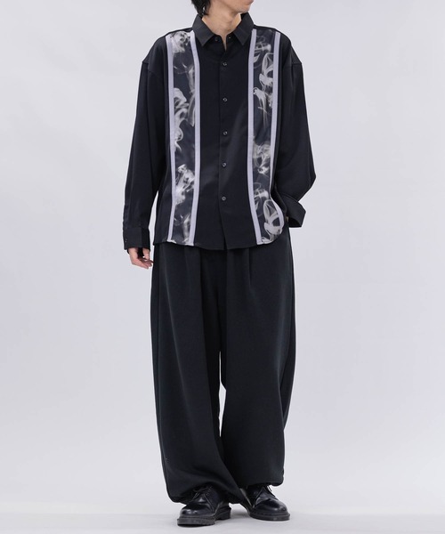Limited Line Naive Magic(リミテッドラインナイーブマジック)の「【a】〔NAIVE MAGIC〕ナチュラルストレッチ フロントライン ルーズサイズシャツ(シャツ/ブラウス・メンズ・ブルー系1/ブラック系1/ホワイト系1/ホワイト系2/ブラック系2/ブルー系2・MEDIUM/LARGE)」の19枚目の写真