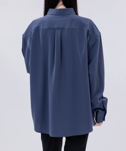 Limited Line Naive Magic(リミテッドラインナイーブマジック)の「【a】〔NAIVE MAGIC〕ナチュラルストレッチ フロントライン ルーズサイズシャツ(シャツ/ブラウス・メンズ・ブルー系1/ブラック系1/ホワイト系1/ホワイト系2/ブラック系2/ブルー系2・MEDIUM/LARGE)」の13枚目の写真