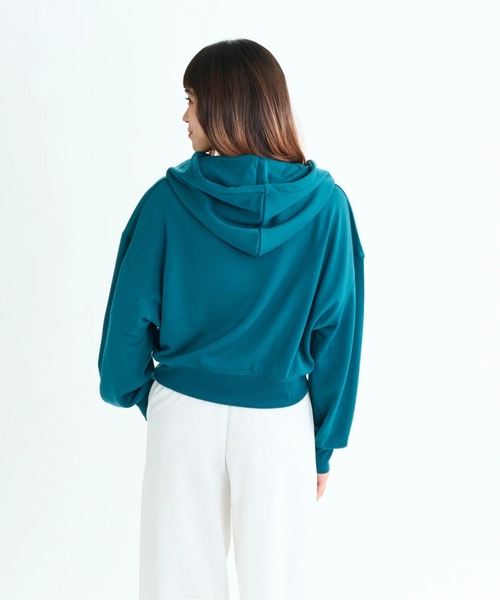 ROXY(ロキシー)の「TRIPLE HEARTS HOODIE/ロキシー速乾UVケアショート丈プルオーバーパーカー・フーディー(パーカー・レディース・グリーン/ホワイト/ブラック・LARGE/MEDIUM/SMALL)」の12枚目の写真