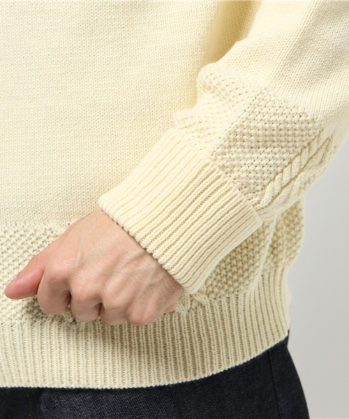 CIAOPANIC（チャオパニック）の「【Ciaopanic】　アラン編み替えタートルネック（ニット/セーター・メンズ・アイボリー/オリーブ・MEDIUM/LARGE）」の6枚目の写真