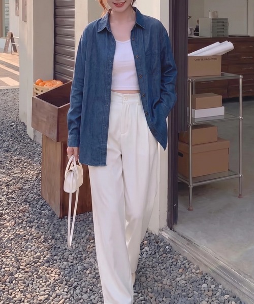 cammie(キャミー)の「デニムシャツ(シャツ/ブラウス・レディース・ブルー・LARGE/MEDIUM)」の8枚目の写真