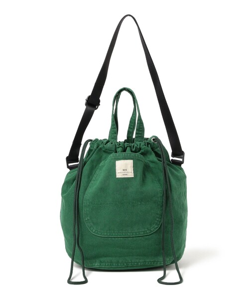 BEAMS BOY（ビームスボーイ）の「【別注】N,P,E / ペイシェントバッグ カラー デニム M（ショルダーバッグ・レディース・ブラウン/ピンク/グリーン/サックスブルー・ONE SIZE）」の3枚目の写真