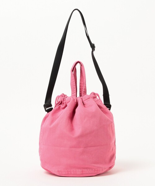 BEAMS BOY（ビームスボーイ）の「【別注】N,P,E / ペイシェントバッグ カラー デニム M（ショルダーバッグ・レディース・ブラウン/ピンク/グリーン/サックスブルー・ONE SIZE）」の7枚目の写真