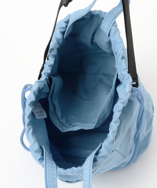 BEAMS BOY（ビームスボーイ）の「【別注】N,P,E / ペイシェントバッグ カラー デニム M（ショルダーバッグ・レディース・ブラウン/ピンク/グリーン/サックスブルー・ONE SIZE）」の15枚目の写真