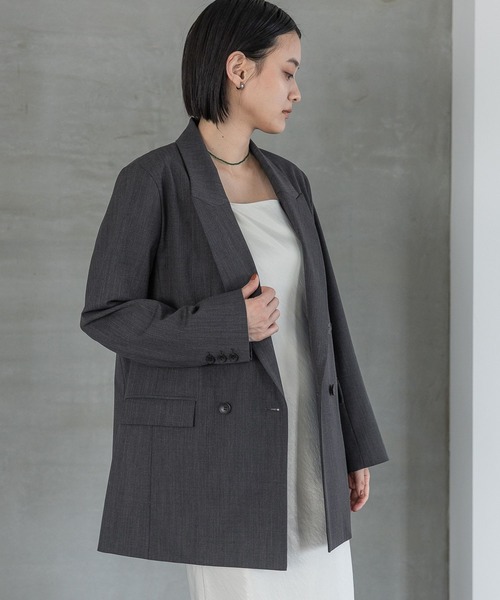 A part by（アパートバイ）の「【セットアップ対応】ハンサムダブルジャケット（テーラードジャケット・レディース・チャコールグレー/ベージュ系その他・MEDIUM/LARGE）」の6枚目の写真