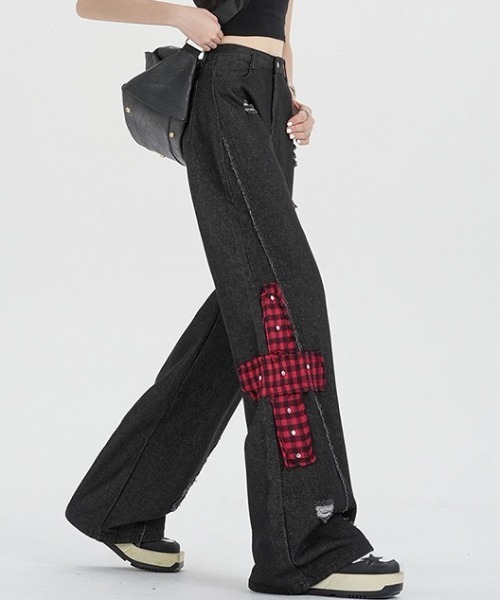gossip!ロサンゼルス(ゴシップロサンゼルス)の「チェックアクセントエクストリームワイド デコラティブデニムパンツ(デニムパンツ・レディース・ブラック・M/S)」の13枚目の写真