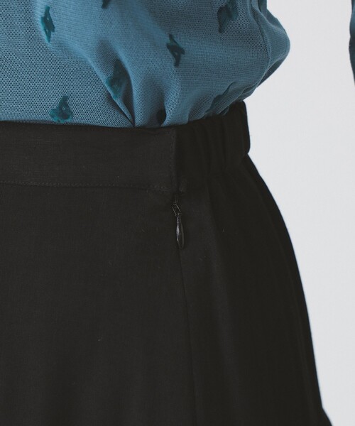 Ray BEAMS（レイビームス）の「アシンメトリー フリル ティアード スカート（スカート・レディース・ベージュ/ブラック・1/0）」の15枚目の写真