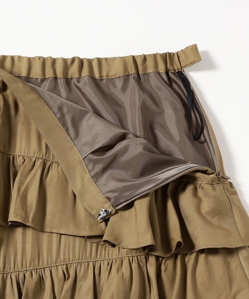 Ray BEAMS（レイビームス）の「アシンメトリー フリル ティアード スカート（スカート・レディース・ベージュ/ブラック・1/0）」の22枚目の写真