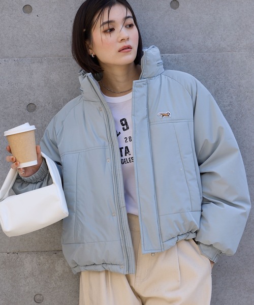 MONO-MART(モノマート)の「PENNEYS/ペニーズ 別注 <撥水/防風> THE FOX ロゴ ワンポイント刺繍 ドロスト 中綿モンスターブルゾン(ダウンジャケット/コート・レディース・ブラック/アイボリー/ライトカーキ/ベージュ・M/L)」の19枚目の写真